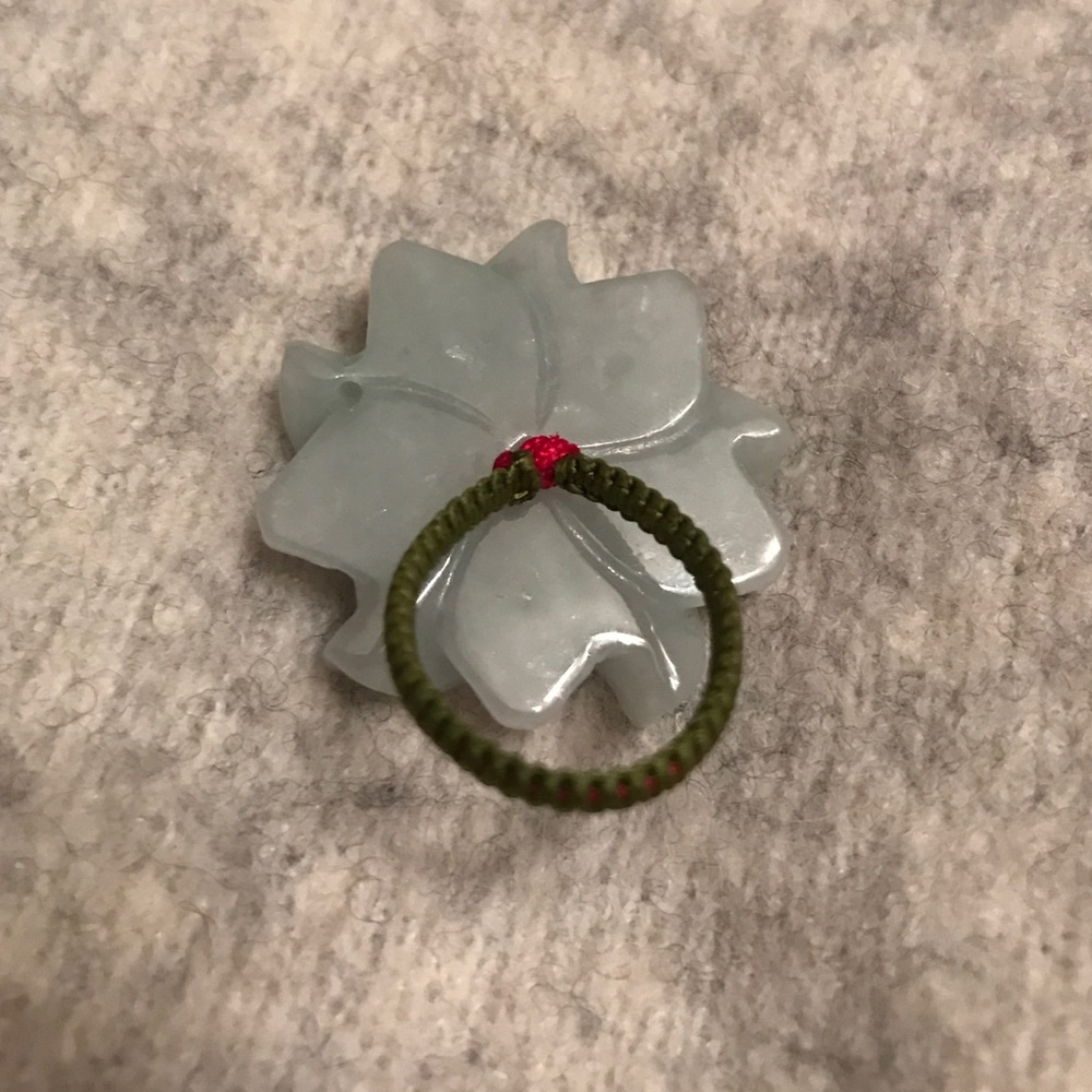 Jade ring. - Picture 2 of 3